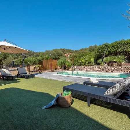 Villa Pedra - In Con Piscina