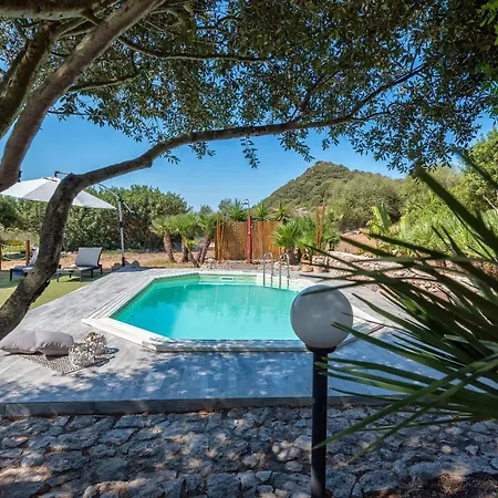 Pedra - In Con Piscina Villa